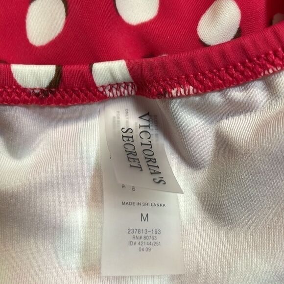 Victoria’s Secret and Lulus woman’s bikini bottoms. Bundle two. Size M. - Picture 3 of 6